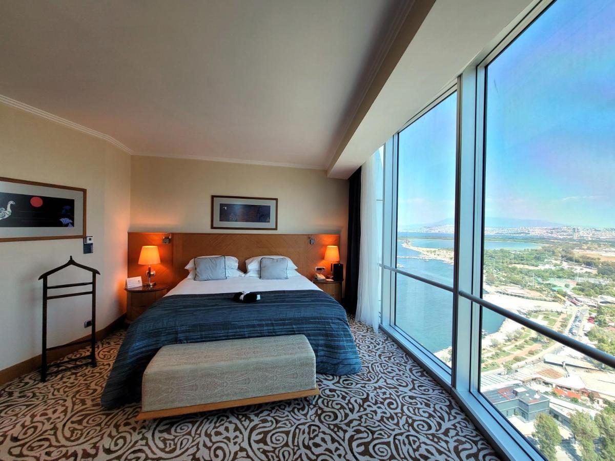 Wyndham Grand Izmir Ozdilek Thermal & Spa Exterior photo Executive Suite